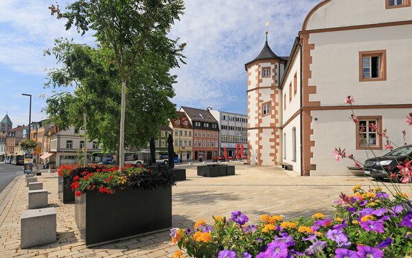 Schweinfurter Innenstadt mit Zeughaus und Bauerngasse, Foto: Uwe Miethe, Lizenz: DB-AG