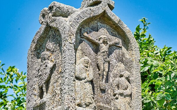 Vierseitiger Bildstock aus Sandstein von 1571