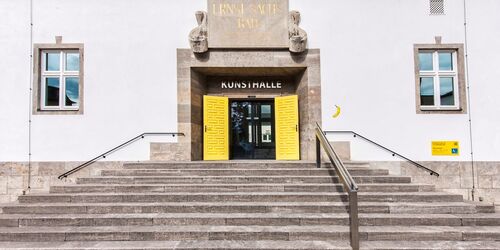 Eingang zur modernen Kunst in der Kunsthalle Schweinfurt
