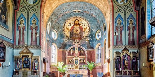 Kircheninnenraum von Kloster St.Ludwig