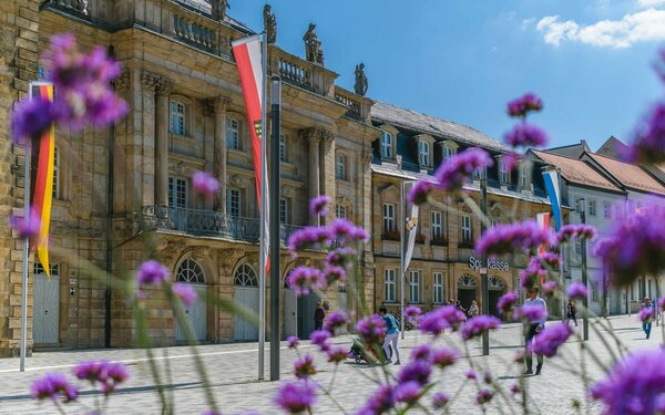 Bayreuther Opernstraße mit Opernhaus, Foto: Bayreuth Marketing & Tourismus GmbH, Meike Kratzer