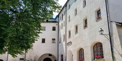 Burghof Burg Tittmoning