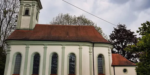 Wallfahrtskirche St. Koloman, Foto: Ricardalovesmonuments, Wikipedia, CC BY