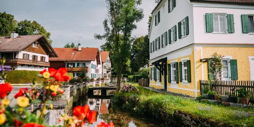 Huglfing: das blühende Dorf im Pfaffenwinkel