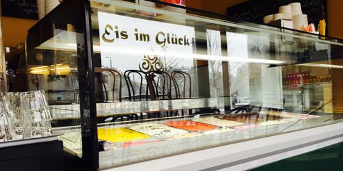 Vom Lotto-Laden zu einer der schönsten Eisdielen in Nürnberg: Das Eis im Glück