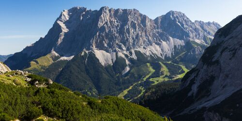 Blick auf die Zugspitze aus der Luft