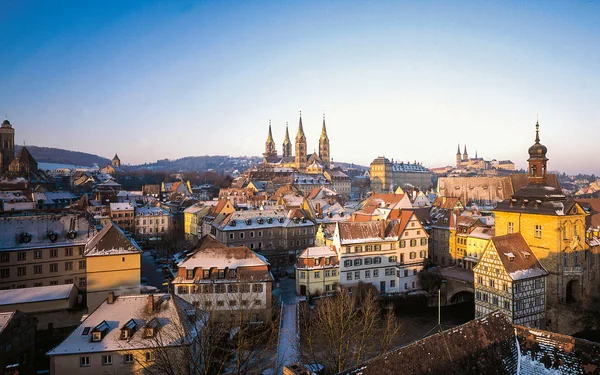 Bamberg: Blick über die Stadt im Winter